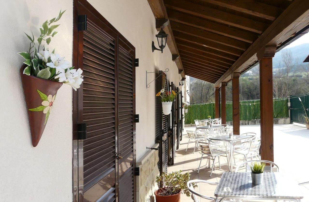 Albergue San NicolasLarrasoana エクステリア 写真